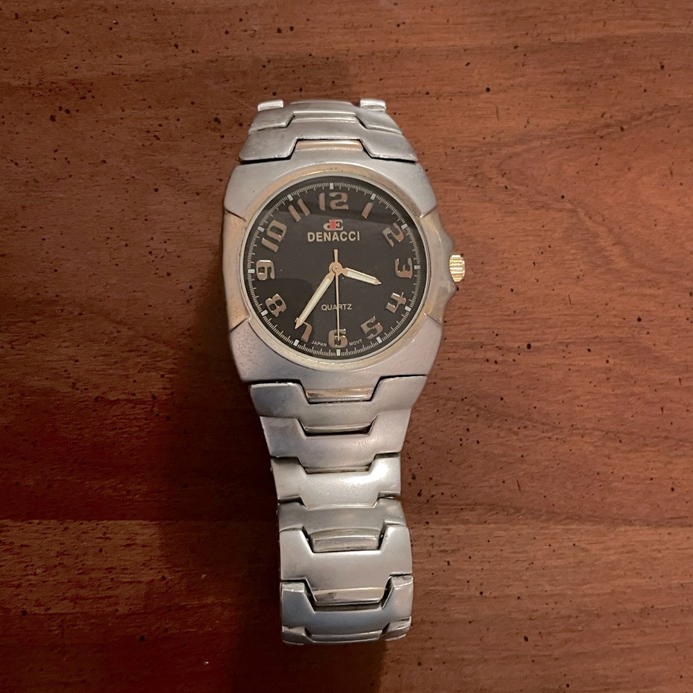 Dennaci men’s watch